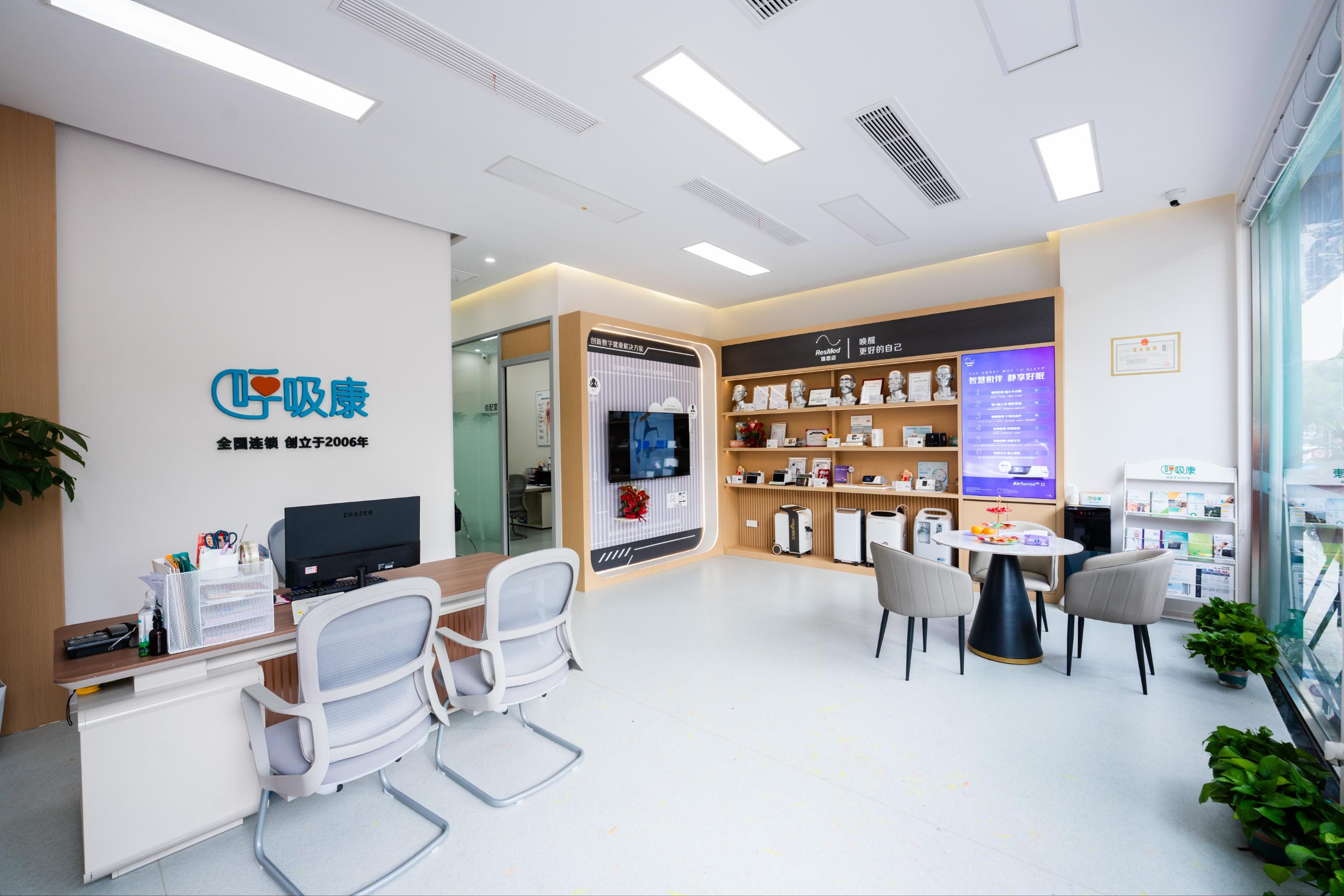 长期熬夜刷手机后打鼾加重致双人睡眠受损的科学认知、风险与误区梳理